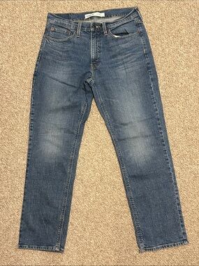 Signature by Levi Strauss Straight Fit Washed Blue Jeans